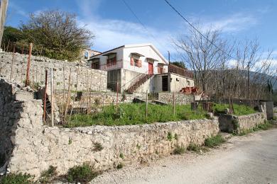 House Sale - FRAGATA, COMMUNITY OF OMALA - CENTRAL