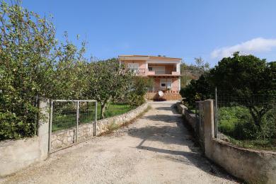 House Sale - TRAVLIATA, MUNICIPALITY OF LIVATHOS - SOUTH